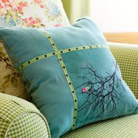 creative pillows ad ribbon n trim3.thumbnail 101  :   ,  2   
