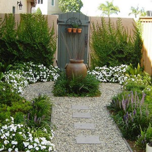 creative-use-large-pots-and-containers-in-garden3-2