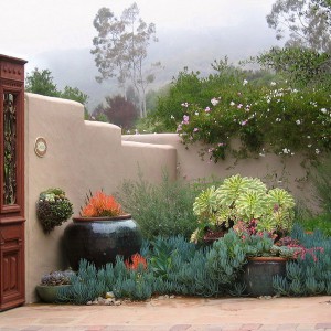 creative-use-large-pots-and-containers-in-garden6-2