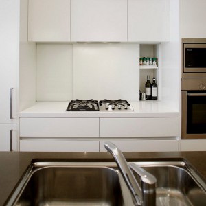 smart-concealed-kitchen-storage-spaces1-2