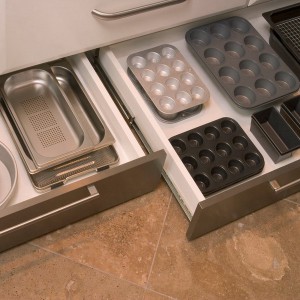 smart-concealed-kitchen-storage-spaces9-1