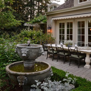 how-to-choose-fountain-for-your-garden1-1