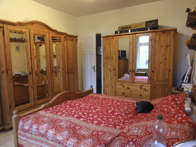update-bedroom-using-ikea-furniture-before