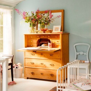 10-reasons-to-choose-antique-chest-of-drawers9-1