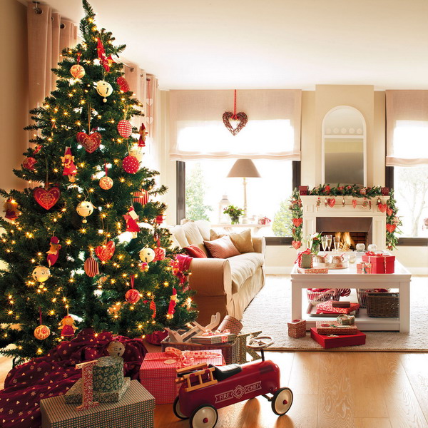 Праздник в доме: 15 красивых новогодних елок, декор которых вам захочется повторить