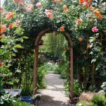 arbor-and-archway-in-garden1-3.jpg