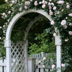 arbor-and-archway-in-garden1-4.jpg