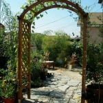 arbor-and-archway-in-garden3-3.jpg