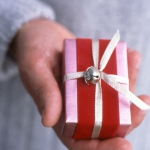 christmas-gift-wrapping-pendant12.jpg