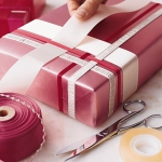 christmas-gift-wrapping-ribbon-n-coque2.jpg