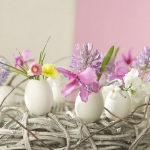 easter-table-decoration-eggs1.jpg