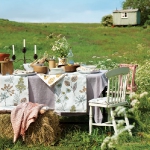 fabric-outdoors-ideas-tablecloth3.jpg