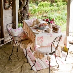 fabric-outdoors-ideas-tablecloth4.jpg