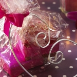 new-year-gift-wrapping-themes3-4.jpg