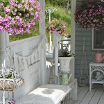 shabby-chic-in-terrace-design-flowers4