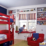 shelves-above-windows-in-kidsroom2.jpg