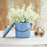 spring-decor-ideas-from-lily-of-the-valley-vases-style2-10
