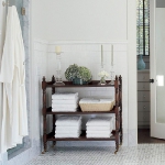 towels-storage-ideas-in-large-bathroom1-2.jpg