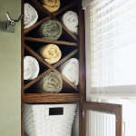towels-storage-ideas-in-large-bathroom2-2.jpg