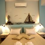 turquoise-and-sand-in-bedroom2.jpg