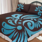 turquoise-and-brown-in-bedroom1.jpg