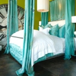turquoise-and-cold-colors-in-bedroom1.jpg
