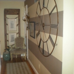 vintage-wall-clock-in-hallway3.jpg