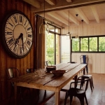 vintage-wall-clock-in-diningroom2.jpg