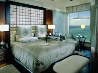 romantic-bedroom-in-monochrome4