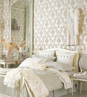 romantic-bedroom-in-white1