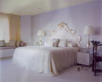 romantic-bedroom-in-white3