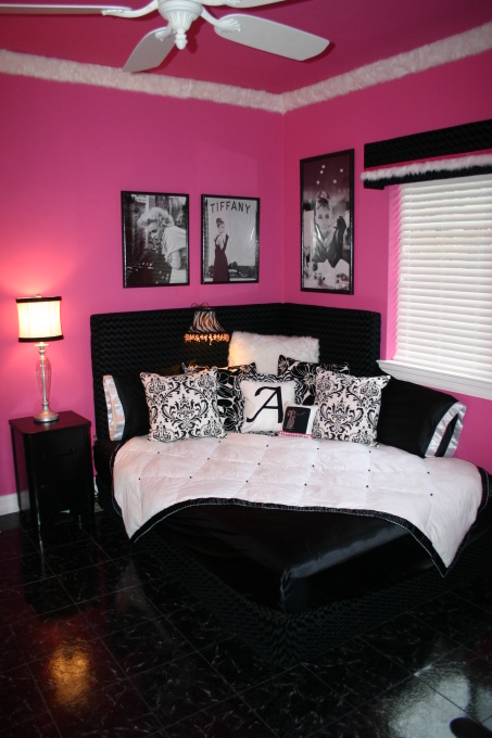 cool-teen-room-hot-pink-black3-4