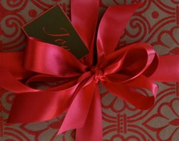 christmas-gift-wrapping-ribbon-n-coque1