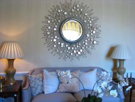 starburst-mirror-in-home21