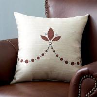 creative-pillows-glam4