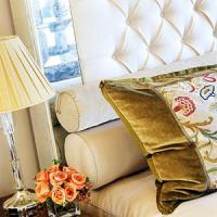 creative-pillows-glam7