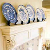 decorative-plate-on-wall-tricks2