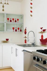 red-stickers-decor-interior-things1