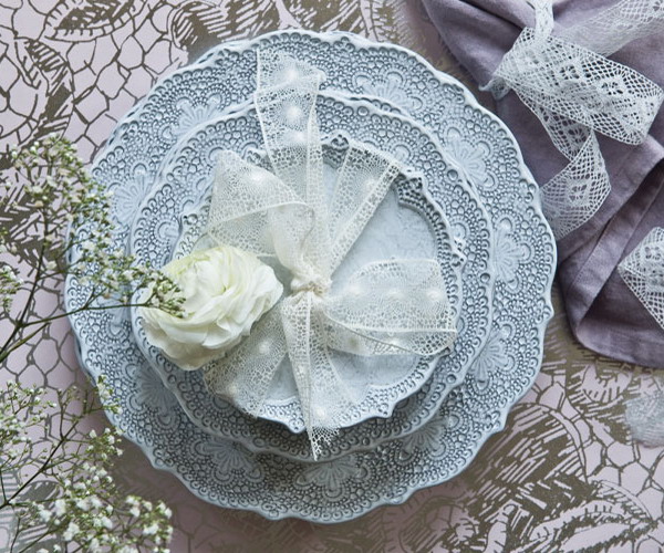 lace-and-doilies-interior-trend