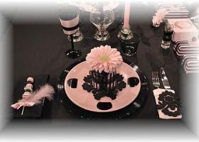 french-chic-table-set-in-rose-and-black9
