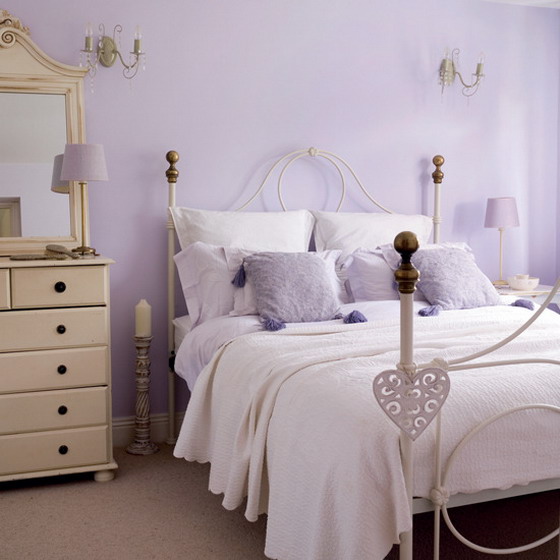 combo-frosted-purple-and-white-in-bedroom