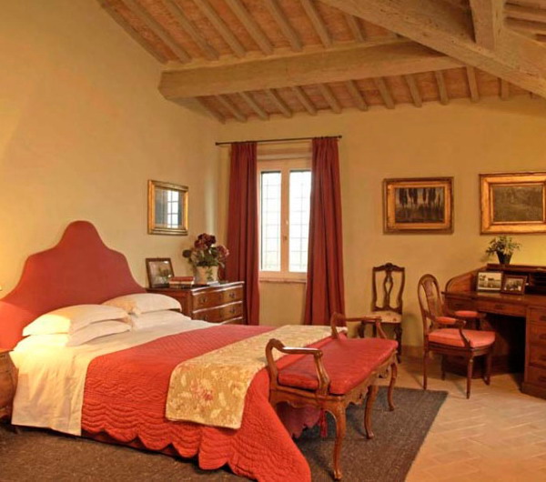 italian-traditional-bedrooms