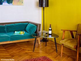 small-livingroom-30-french-ideas10