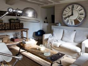 small-livingroom-30-french-ideas15
