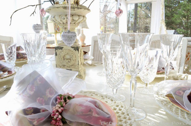 shabby-chic-valentine-day-tablescape4