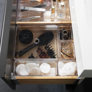 cosmetics-organizing-in-bathroom6-2