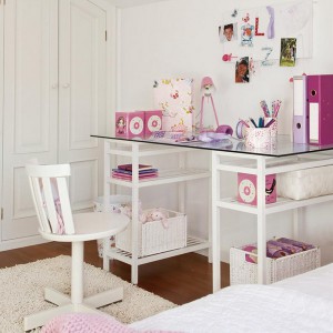 user-friendly-customized-desks-for-children2-2