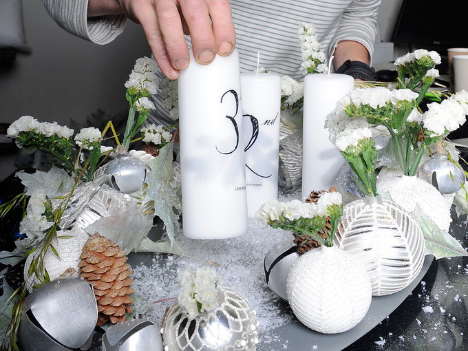 white-silver-christmas-floral-centerpiece-step8