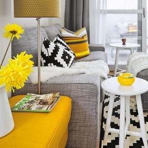 yellow-accents-in-spanish-home1-2