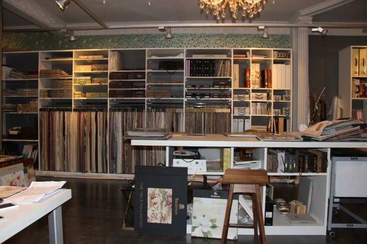 all-about-lestores- showroom2